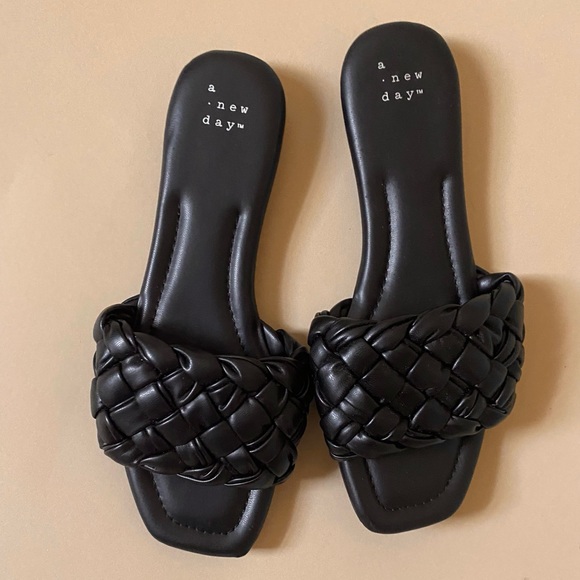 Chunky Braided Black Slip On Sandal size 7 square toe - Picture 2 of 6